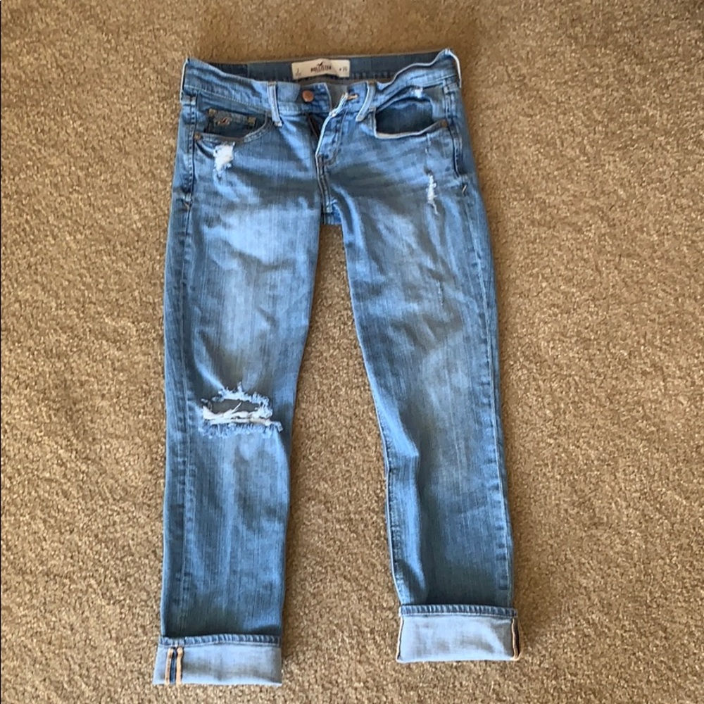Hollister destroyed denim - Size 3